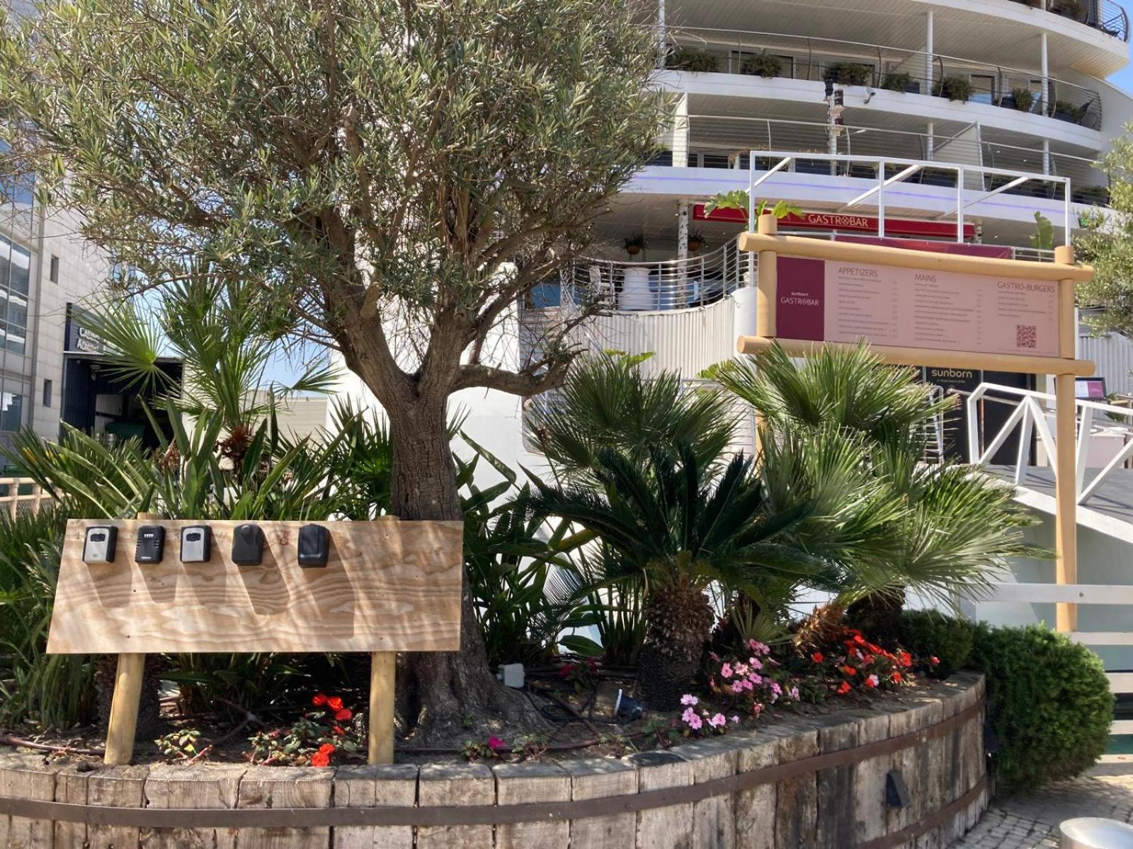 Marina Club Luxury Private Studio With Pool And Incredible Views Gibraltar Extérieur photo