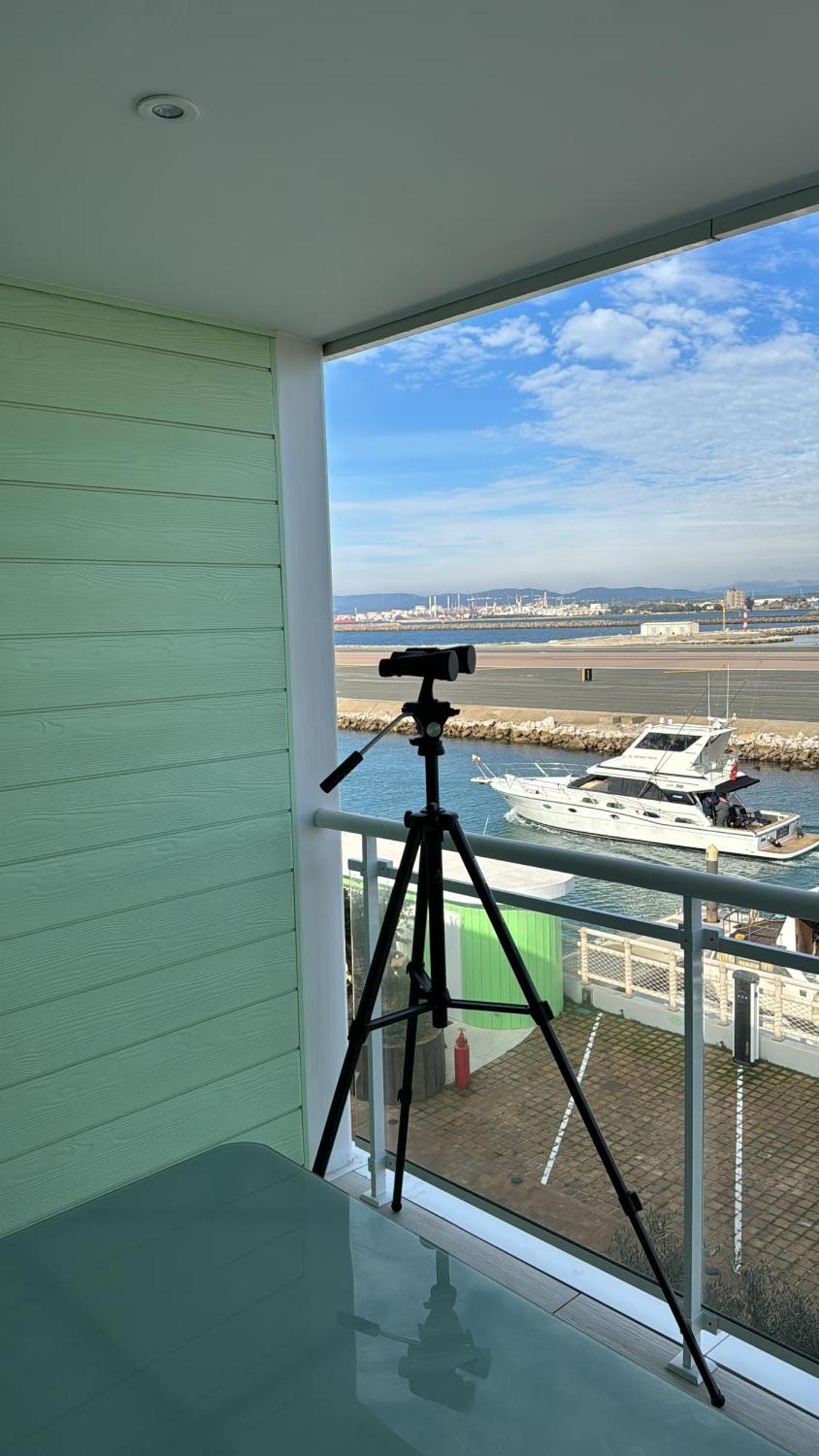 Marina Club Luxury Private Studio With Pool And Incredible Views Gibraltar Extérieur photo