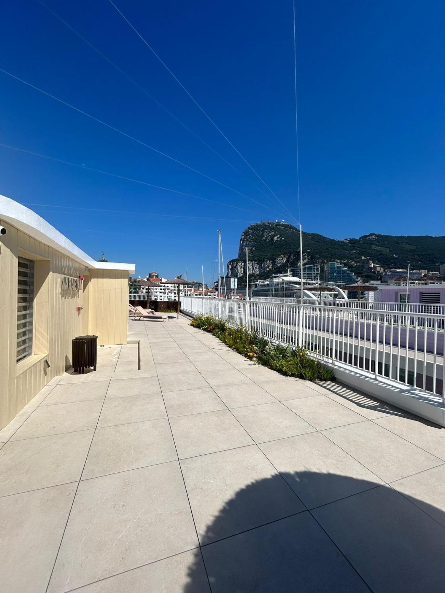 Marina Club Luxury Private Studio With Pool And Incredible Views Gibraltar Extérieur photo