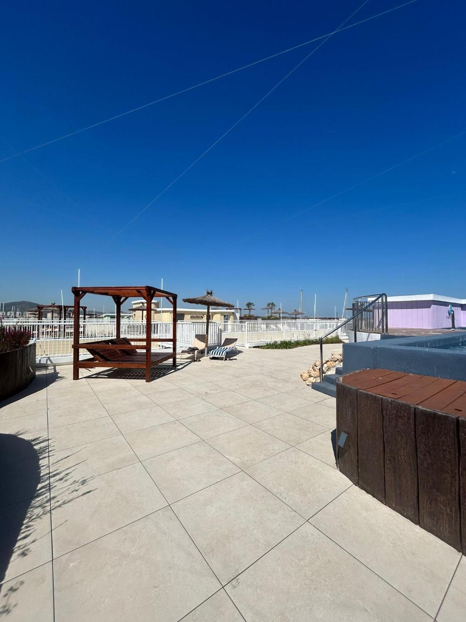 Marina Club Luxury Private Studio With Pool And Incredible Views Gibraltar Extérieur photo