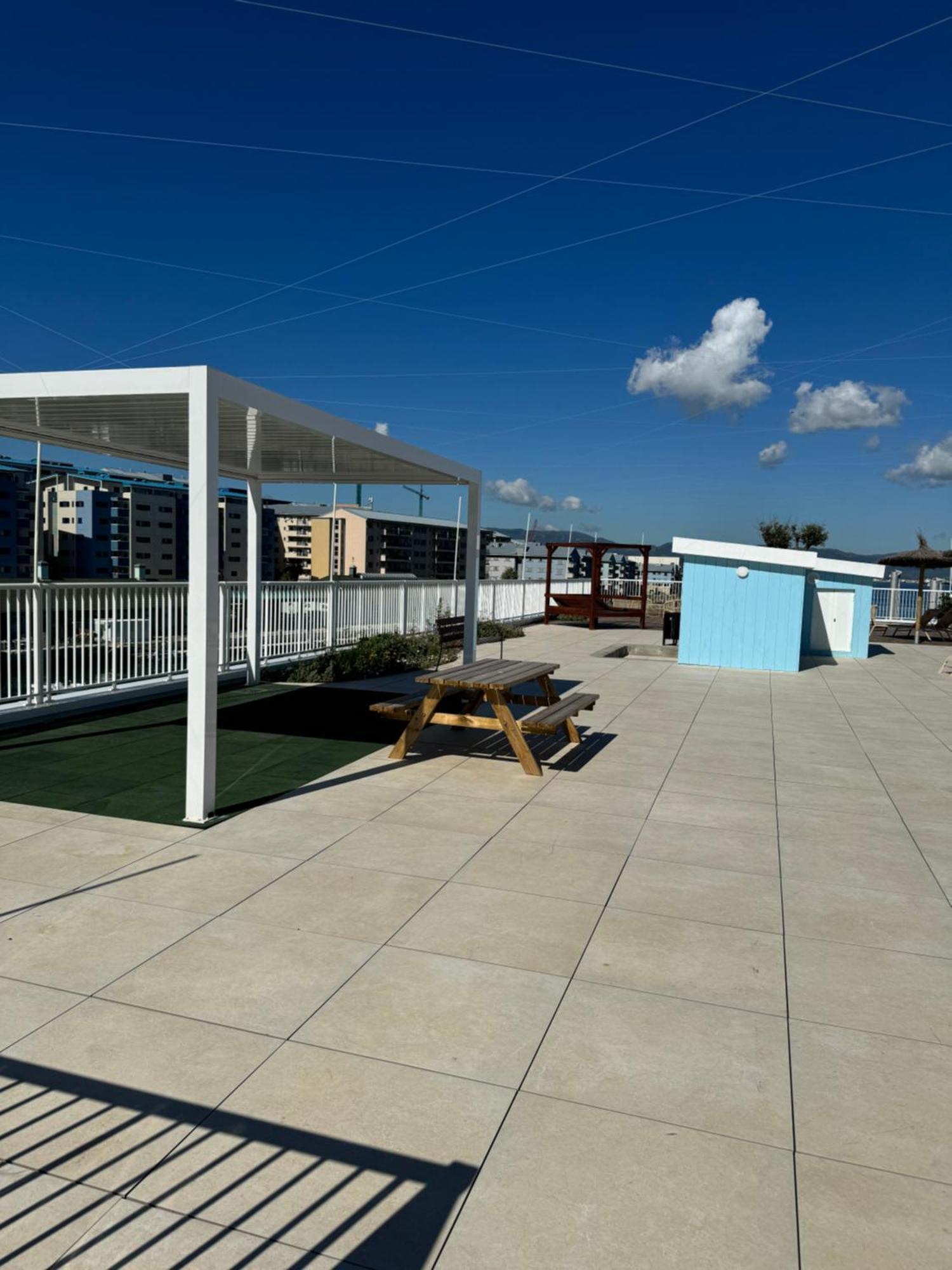 Marina Club Luxury Private Studio With Pool And Incredible Views Gibraltar Extérieur photo