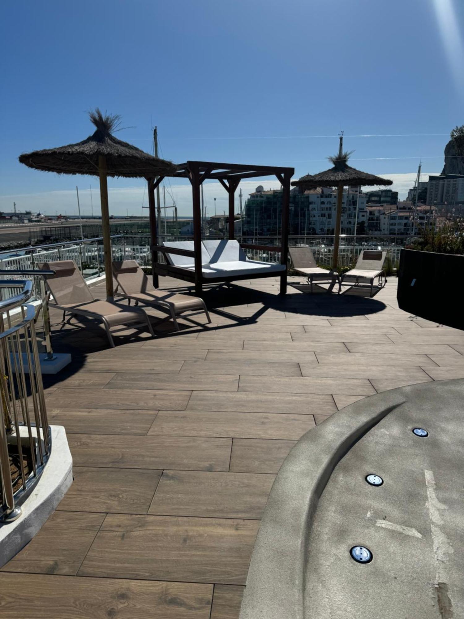 Marina Club Luxury Private Studio With Pool And Incredible Views Gibraltar Extérieur photo