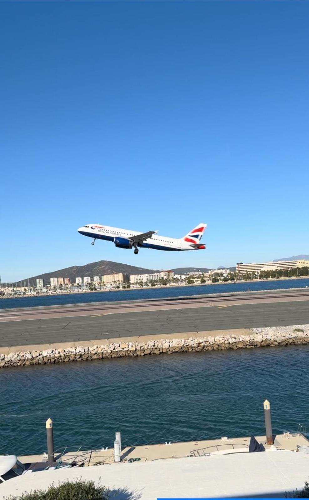 Marina Club Luxury Private Studio With Pool And Incredible Views Gibraltar Extérieur photo